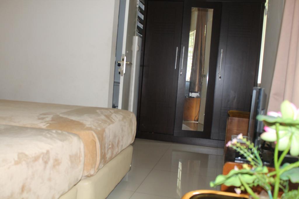 Gondia Guesthouse Jacarta Quarto foto